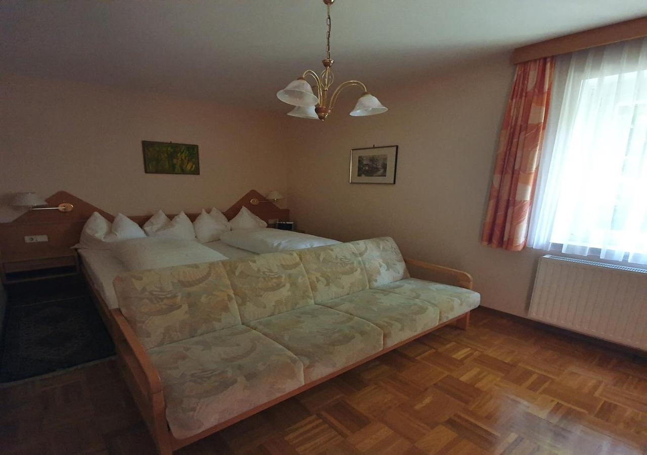 Haus Kraller-Urlaub Mit Seeblick Millstatt Buitenkant foto