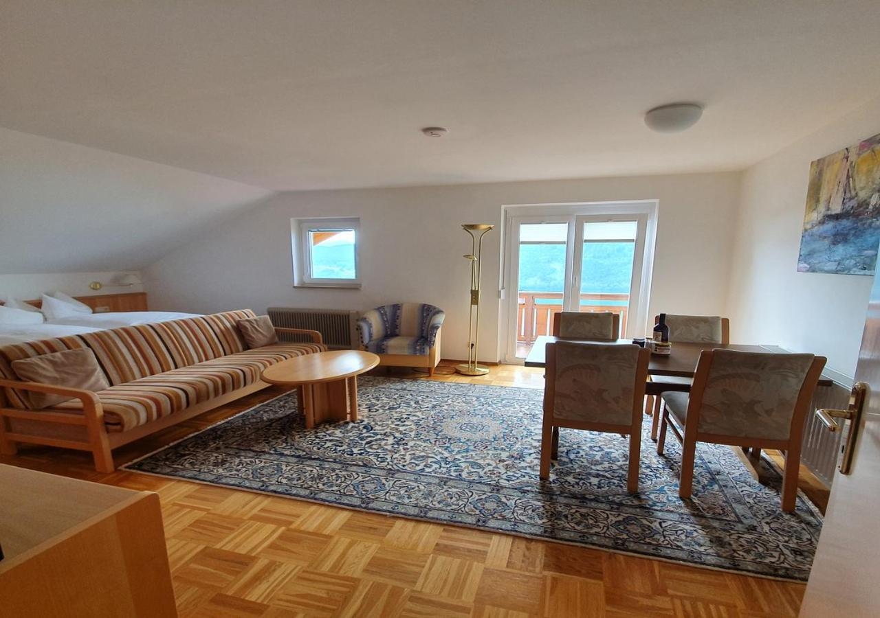 Haus Kraller-Urlaub Mit Seeblick Millstatt Buitenkant foto